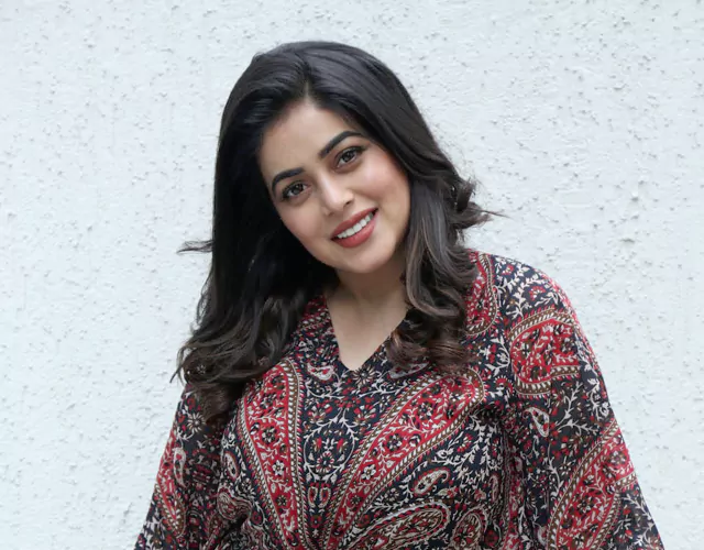 Poorna Akhanda Interview Stills